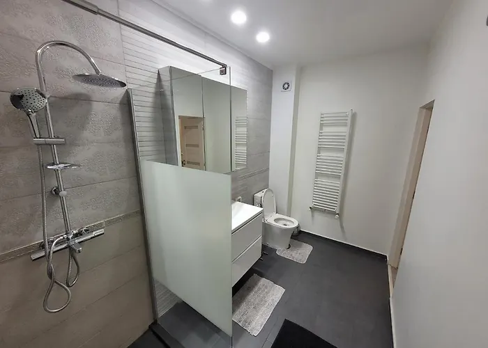 Yellow 18 * Constanţa